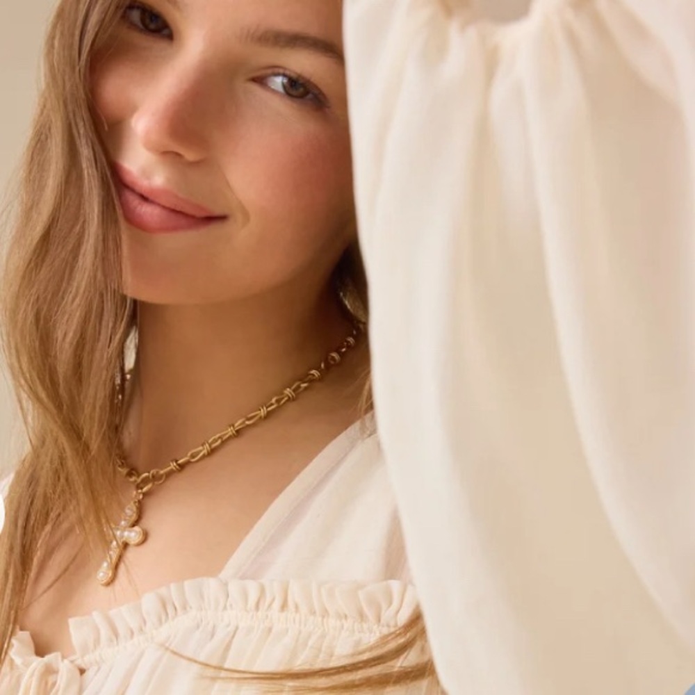 Altar'd State Cream Ruffled Long Sleeve Blouse. NWT!!!